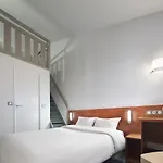 호텔 Perigueux 2*